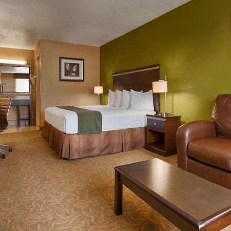 Surestay Hotel By Best Western Floresville Extérieur photo
