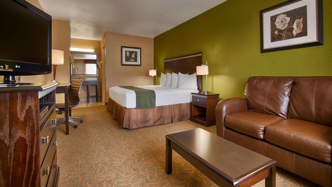 Surestay Hotel By Best Western Floresville Extérieur photo