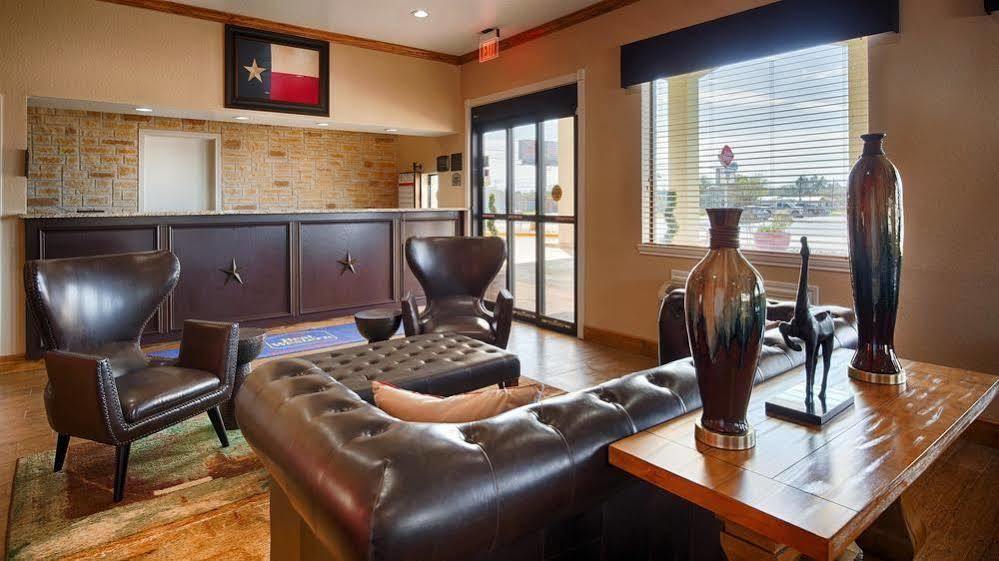 Surestay Hotel By Best Western Floresville Extérieur photo